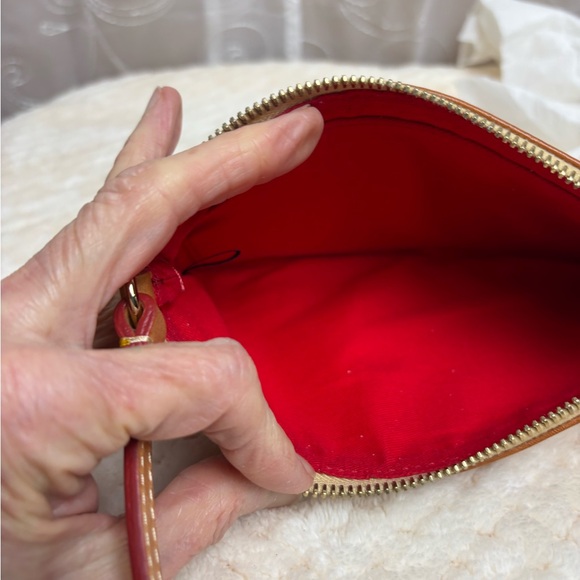 Dooney & Bourke 1975 Large Slim Wristlet, Chevron Print, Red and White - Picture 11 of 12